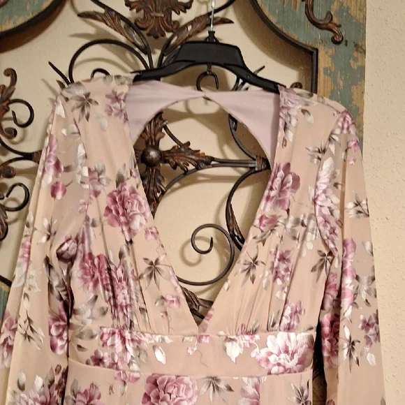 Show Me Your MuMu Floral Long Sleeve Dress. Excellent Condition NWOT Size MEDIUM - Picture 8 of 13